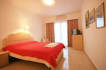 Leonardos Apartment *