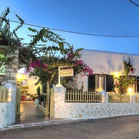 Leonardos Apartment Naousa (Paros)