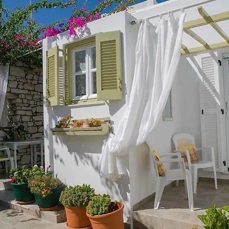 Leonardos * Naousa (Paros)